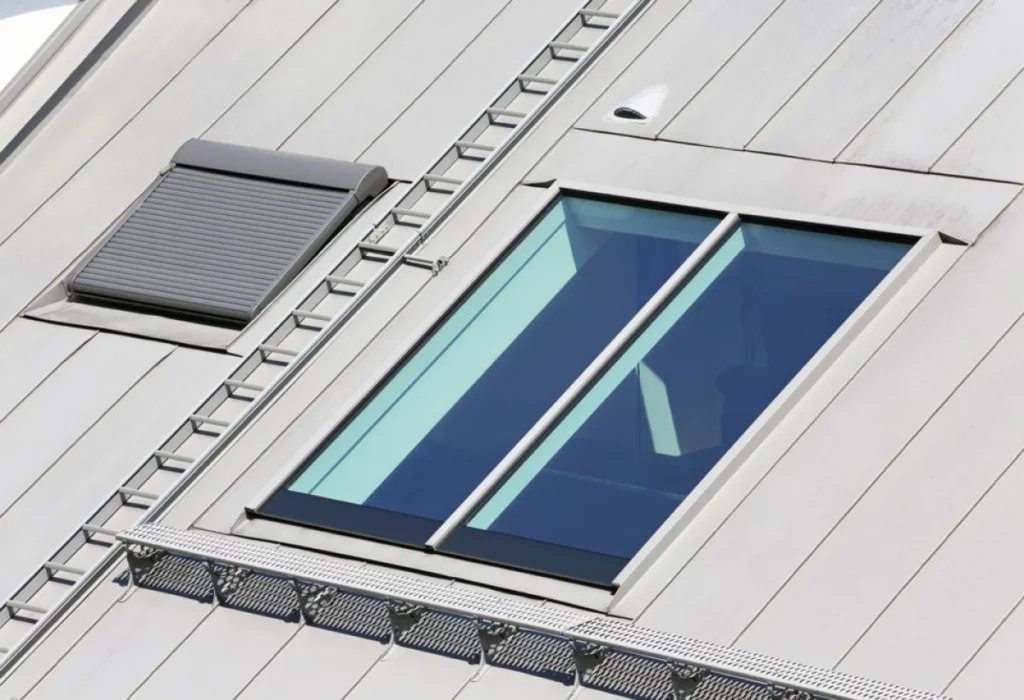 Azur Toiture Renovation De Toiture Cannes Pose De Velux 1
